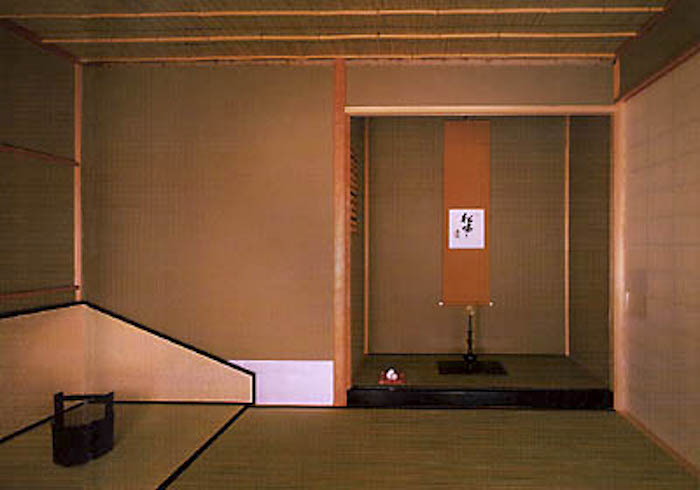 Tokonoma: Japanese Alcove Design, Styles, and Scrolls